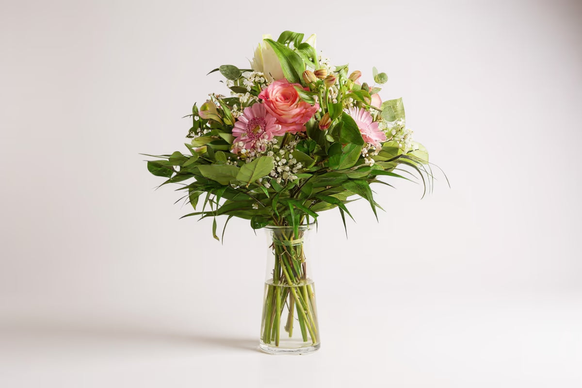 Gerbera & Rosen Strauß